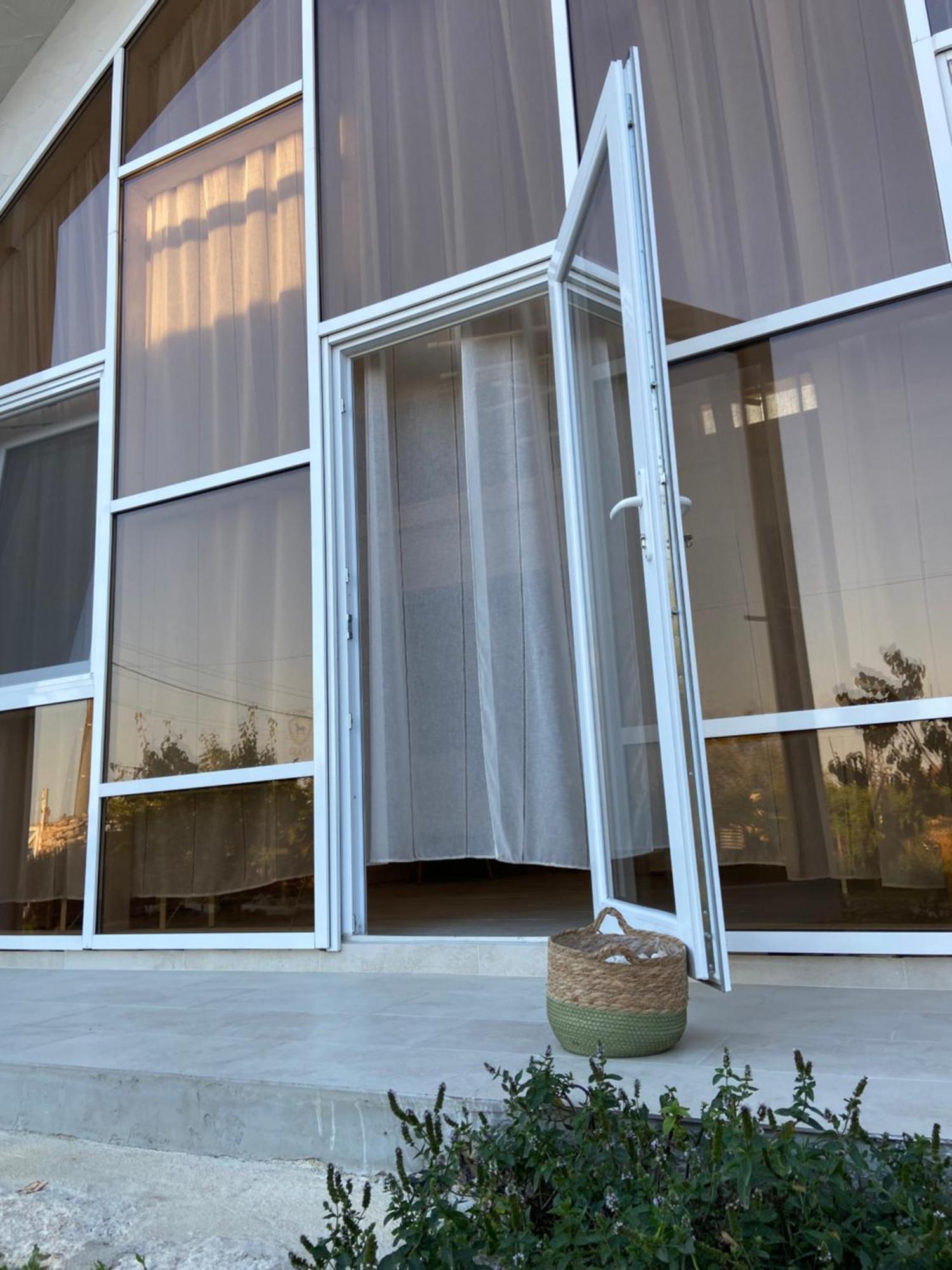 Улица Лазурна Hotel Tyulenovo Ruang foto